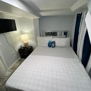 West Newyork Nj Cozy 2bed Apt Backyard To West New York